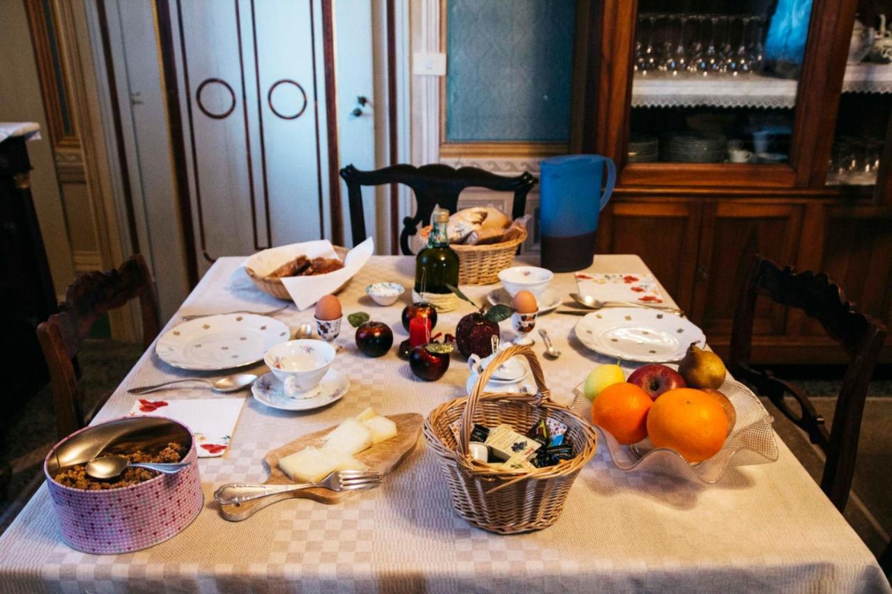 Villa Moris Bed And Breakfast Tavarnelle Val di Pesa ภายนอก รูปภาพ